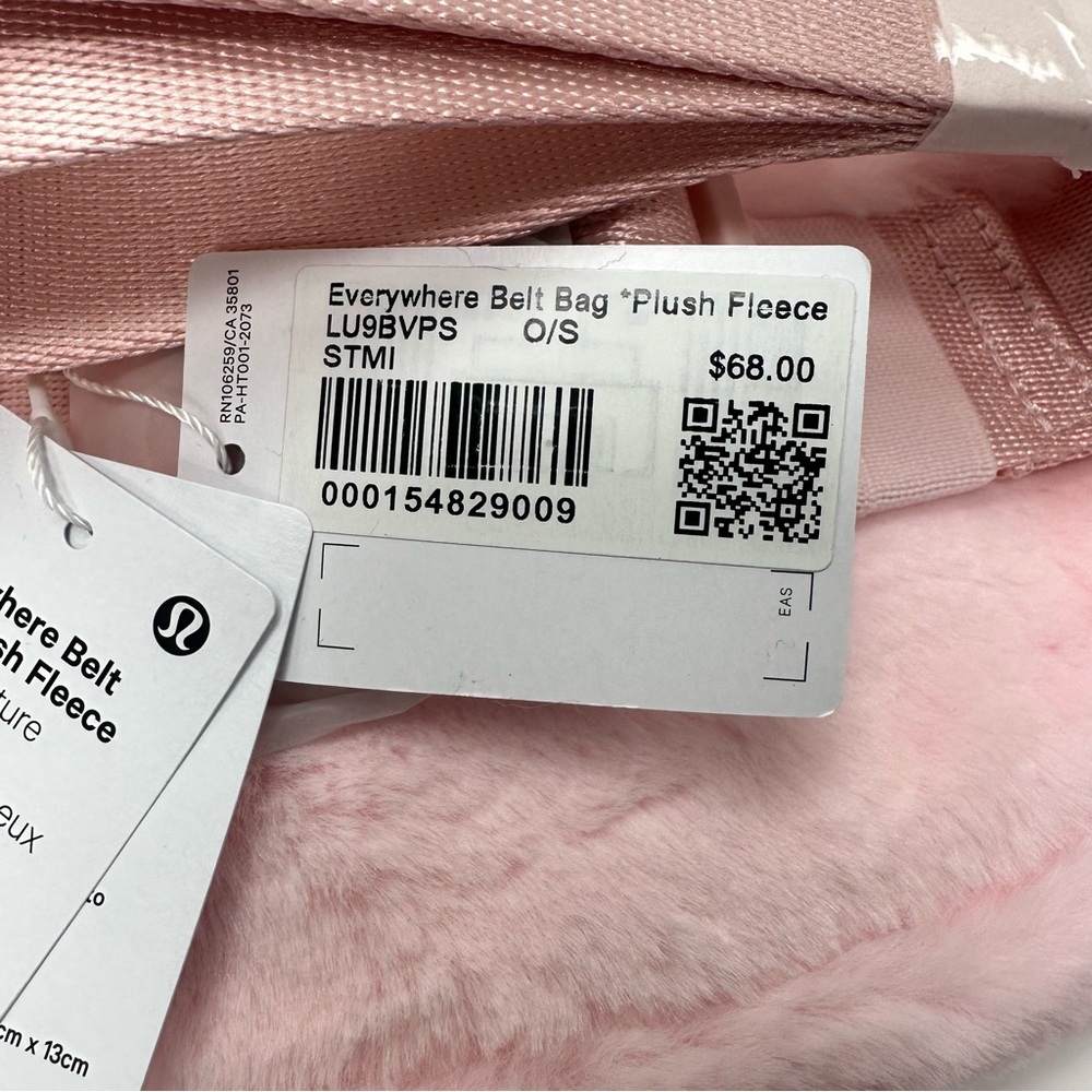 LuluLemon Everywhere Belt Bag Plush Fleece in Strawberry Milkshake - Picture 3 of 6
